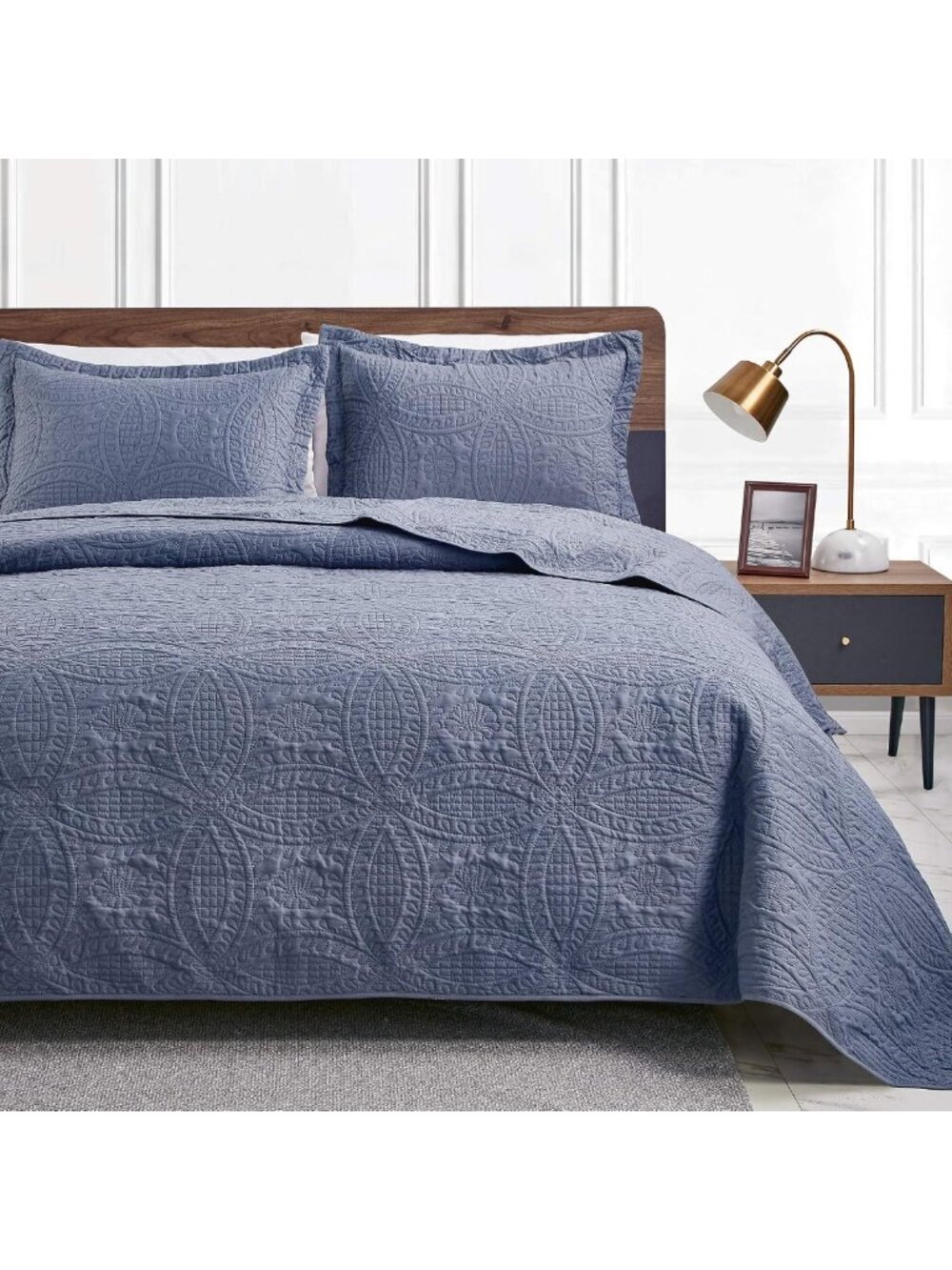 Blue Queen Bedspread Set - Soft Lightweight Summer Quilt & Pillow Shams - Modern